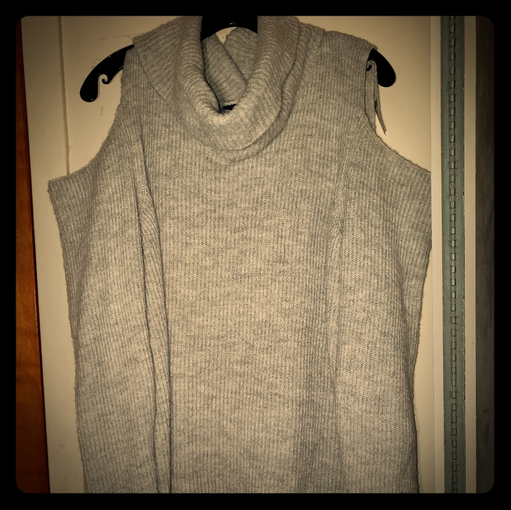 New Lane Bryant long sleeve off the shoulder top